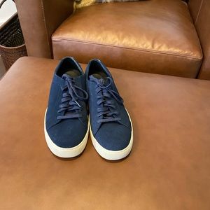 1901 men’s sneakers